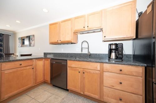 7 Birchbrush Ln, Worcester, MA 01606 exterior