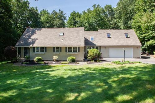 50 Wynding Hills Rd, East-Granby, CT 06026 exterior