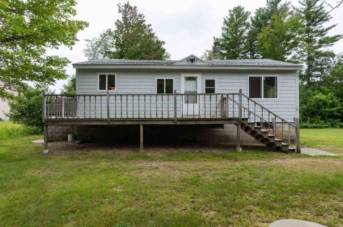 77 Blueberry Ln, Concord, NH 03304 exterior