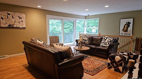 12 Fox Rd, Bridgeport, CT 06611 exterior
