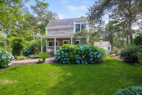 74 Diane Dr, Chatham, MA 02633 exterior