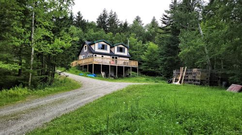 1211 Sunshine Rd, Deer-Isle, ME 04627 exterior