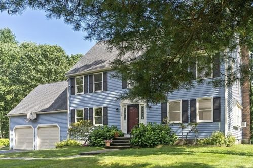 168 Woodland Rd, Southborough, MA 01772 exterior