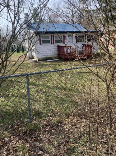 4 Elm Trl, Danbury, CT 06811 exterior