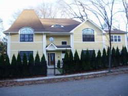 8 Cottonwood Rd, Newton, MA 02459 exterior