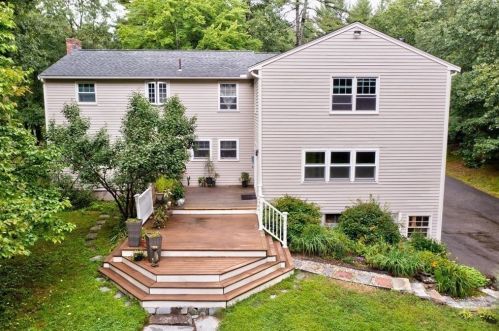 5 Withington Ln, Harvard, MA 01451 exterior