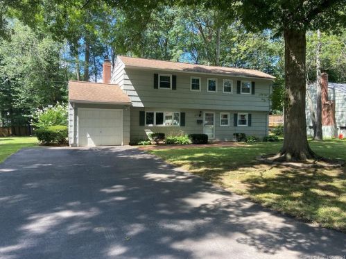 112 Northbrook Dr, Hartford, CT 06117 exterior
