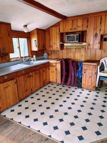 100 Mount Tugg Rd, Northfield, NH 03276 exterior
