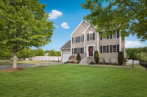 5 Sequoia Dr, Wilmington, MA 01887 exterior