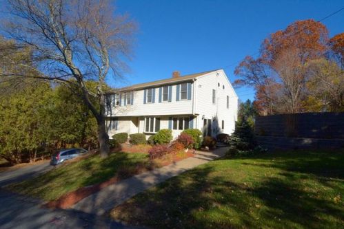 10 Brook Ln, Southborough, MA 01745 exterior