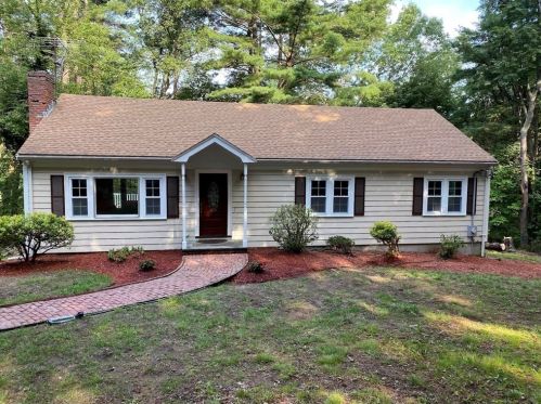 424 Conant Rd, Weston, MA 02493 exterior