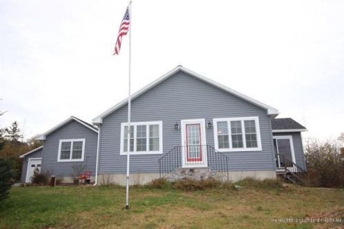 56 Holmes St, Winterport, ME 04496 exterior