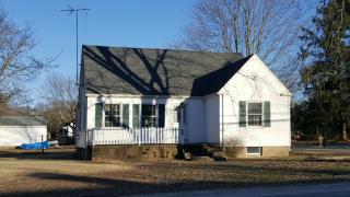 106 Main St, Hopkinton, RI 02804 exterior