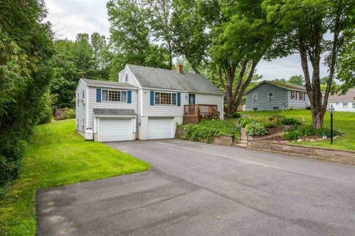 37 Old Concord Tpke, Barrington, NH 03825 exterior