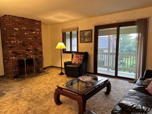 807 Summer Hill Dr, Wapping, CT 06074 exterior