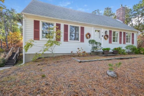 30 Jennie Clark Rd, Eastham, MA 02642 exterior
