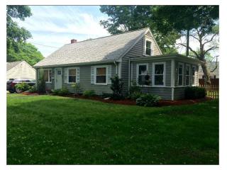 3 Sherbrooke Rd, Barrington, RI 02806 exterior