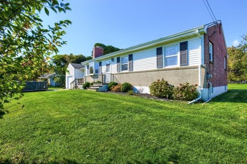 25 Cornell Rd, South Kingstown, RI 02882 exterior