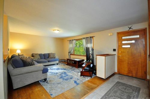 69 Calli St, Torrington, CT 06790 exterior