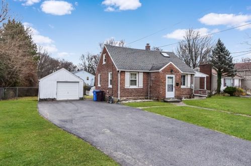 611 Farmington Ave, New Britain, CT 06053 exterior