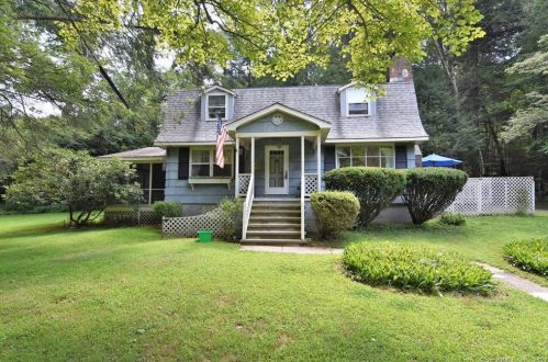 59 Cricket Trl, Sandy-Hook, CT 06482 exterior