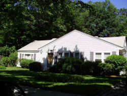 131 Wiswall Rd, Newton, MA 02459 exterior