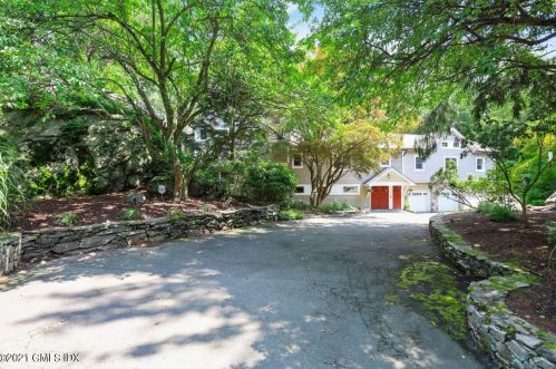 236 Briar Brae Rd, Stamford, CT 06903 exterior