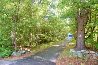 66 Pleasant St, Chichester, NH 03258 exterior