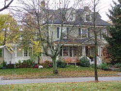 692 Commonwealth Ave, Newton, MA 02459 exterior