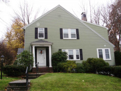 71 Walden St, Newton, MA 02460 exterior