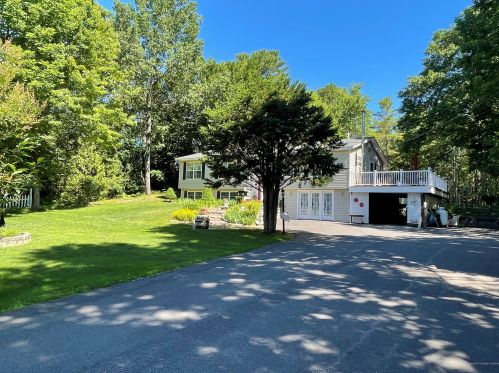 45 Scotts Ln, Verona-Island, ME 04416 exterior