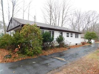 3 Ironworks Rd, Clinton, CT 06413 exterior