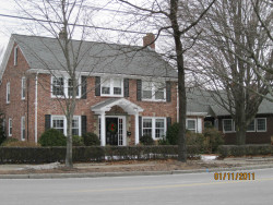 549 Crafts St, Newton, MA 02465 exterior