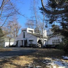 1259 West St, Pittsfield, MA 01201 exterior