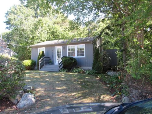 113 Juniper Rd, Wakefield, RI 02879 exterior