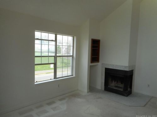 69 Carriage Crossing Ln, Middletown, CT 06457 exterior