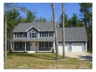 8 Easy St, North-Sterling, CT exterior