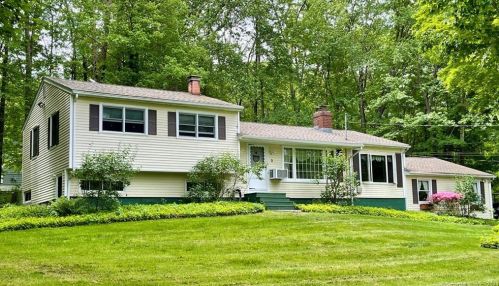 2 Partridge Dr, Ridgefield, CT 06877 exterior