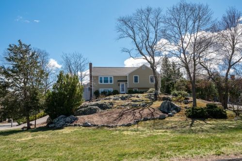 10 Ocean View Dr, Hingham, MA 02043 exterior