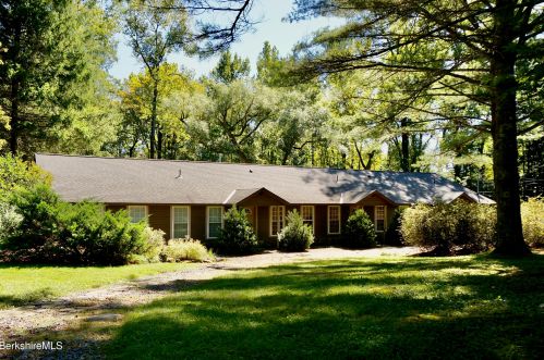 72 Interlaken Rd, Stockbridge, MA 01262 exterior