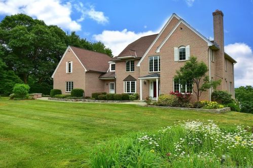 836 Bolton Rd, Vernon, CT 06066 exterior