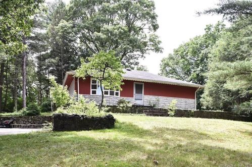 229 Porters Hill Rd, Upper Stepney, CT 06468 exterior