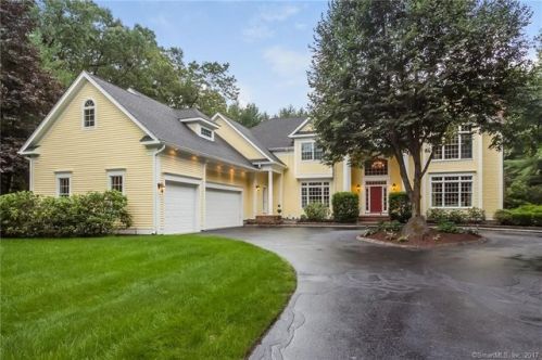 10 Henley Cmns, Farmington, CT 06032 exterior
