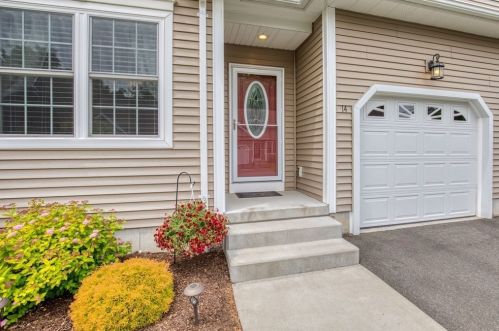 14 Elmcrest Dr, Chicopee, MA 01013 exterior