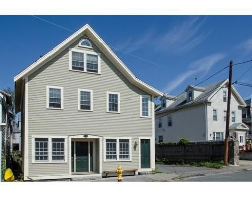 158 Main St, Gloucester, MA 01930 exterior