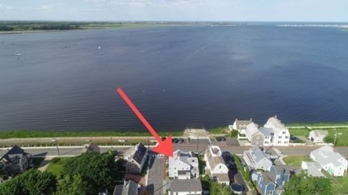 1 Neptune St, Newburyport, MA 01950 exterior