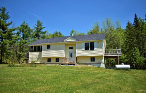 691 Stetson Rd, Exeter, ME 04435 exterior