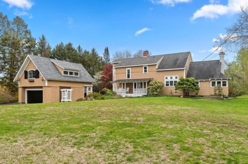 33 Cherry Hill St, West-Newbury, MA 01985 exterior