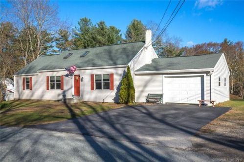 94 Rhode Island Line Rd, Putnam, CT 06260 exterior