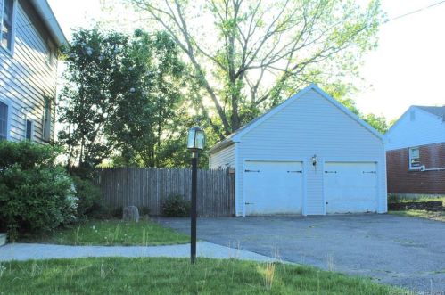 835 Torringford St, Torrington, CT 06790 exterior